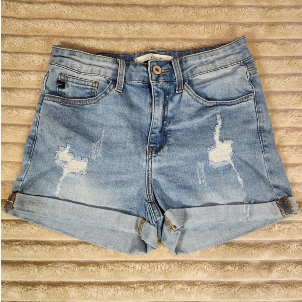 KanCan‎ Women's Denim Shorts Light Wash Distressed Cuffed Size 26 KC6036L